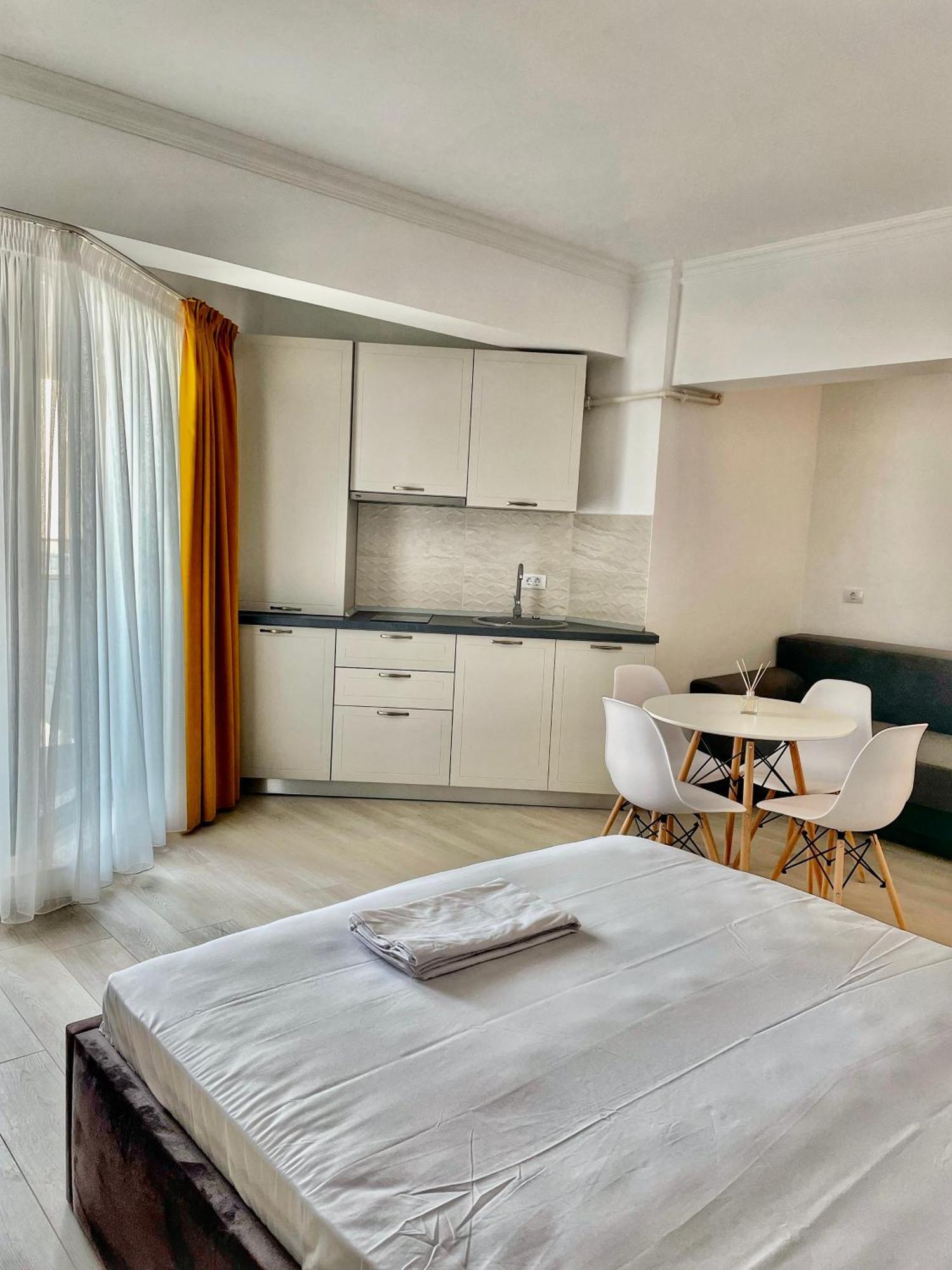 Solid Residence Sea View Mamaia Eksteriør bilde